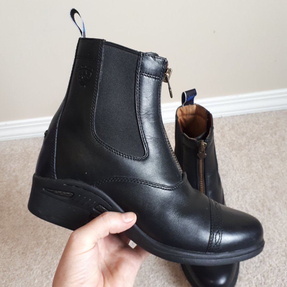 ARIAT / 7 / Women's Heritage Leather Waterproof Zip Paddock Riding Boot - Black